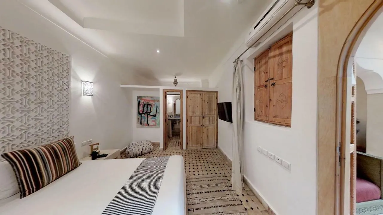 ***  Riad Lamzia Μαρακές Μαρόκο